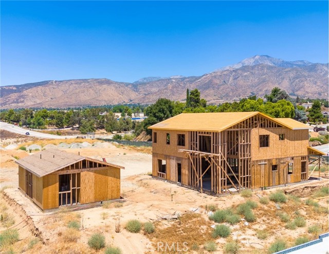 11570 Bryant Street, Yucaipa CA: https://media.crmls.org/medias/380ac74d-5979-4031-89f1-16fbe3159d00.jpg