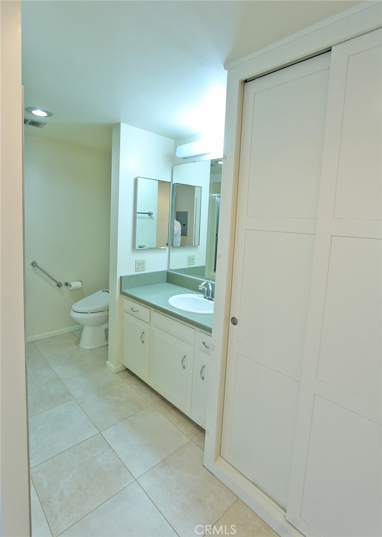 MLS #OC25265520 image #24