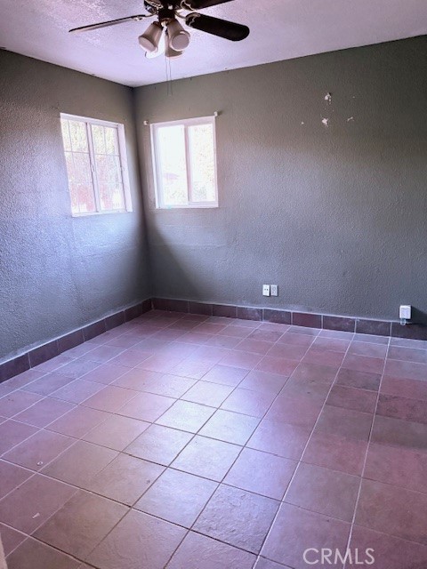 3187 Ruthann Dr,, Jurupa Valley CA: https://media.crmls.org/medias/380b94ef-ca24-486d-bc96-0d088f0f2413.jpg
