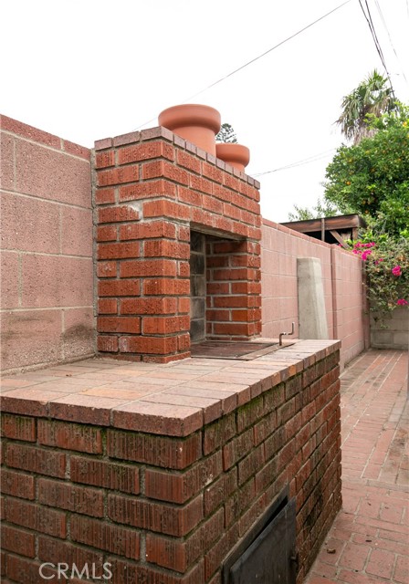 14641 Alexander Street photo 7