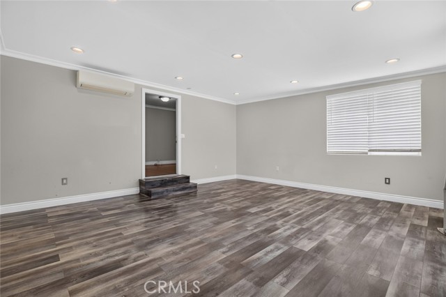13569 Montague Street photo 8