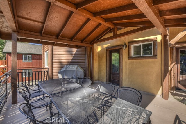 Detail Gallery Image 4 of 21 For 216 Alp Ct, Big Bear Lake,  CA 92315 - 5 Beds | 7 Baths