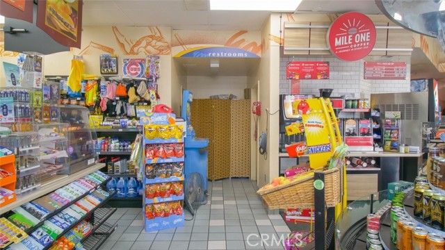 250 Atlantic Boulevard, East Los Angeles CA: https://media.crmls.org/medias/380c0062-e4cb-494b-8411-f011ff938f16.jpg
