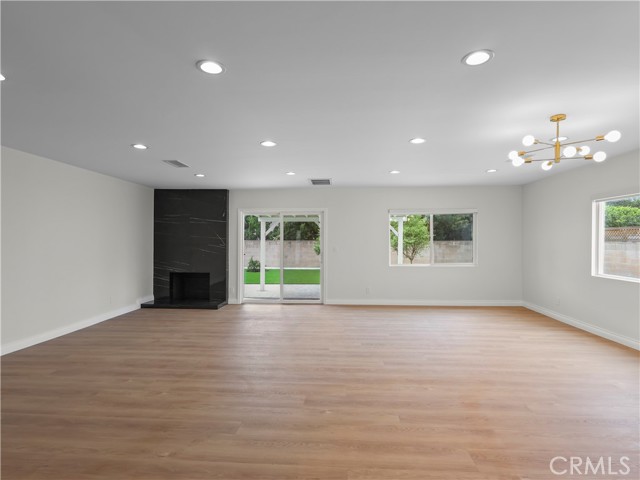 Detail Gallery Image 34 of 55 For 18724 Frankfort St, Northridge,  CA 91324 - 4 Beds | 3 Baths