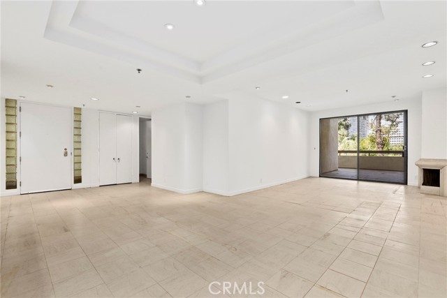 2122 Century Park Lane, Los Angeles CA: https://media.crmls.org/medias/380d145a-a970-4837-b41d-272ff9845a6e.jpg