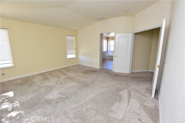 28721 Meadow View Drive, Menifee CA: https://media.crmls.org/medias/380d1fa1-a05b-438e-a440-68e34b9d3a2f.jpg