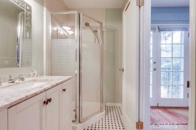 3952 Gaviota Avenue, Long Beach CA: https://media.crmls.org/medias/380d2550-8868-4cbc-bc85-c565f1549ff1.jpg