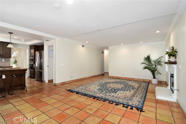 Detail Gallery Image 12 of 41 For 951 Firestone Cir, Simi Valley,  CA 93065 - 4 Beds | 3 Baths