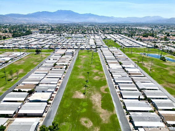 601 N Kirby Street, Hemet CA: https://media.crmls.org/medias/380e5de5-5fae-4b7a-ad35-4ac7eaf4b634.jpg
