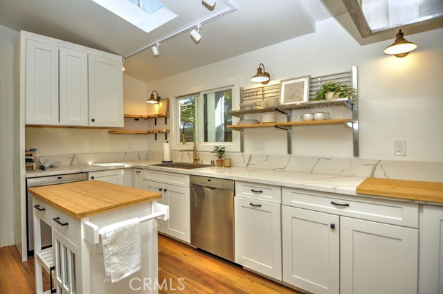 1700 Osos Street, San Luis Obispo CA: https://media.crmls.org/medias/380eba16-9b29-4107-93f8-e0d01469397b.jpg