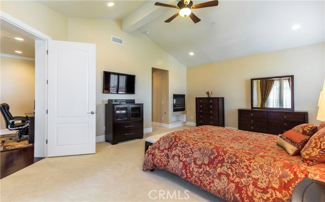 1909 Perry Avenue, Redondo Beach, California 90278, 4 Bedrooms Bedrooms, ,3 BathroomsBathrooms,Residential,Sold,Perry,PV17101888