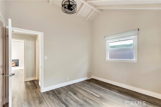 Detail Gallery Image 14 of 21 For 410 Dahlia Ave, Corona Del Mar,  CA 92625 - 2 Beds | 1 Baths