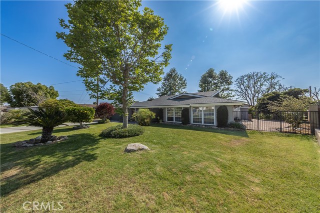 4661 Woodhaven Drive, Yorba Linda CA: https://media.crmls.org/medias/381185f5-dca3-427e-a4cb-c14848620e1b.jpg