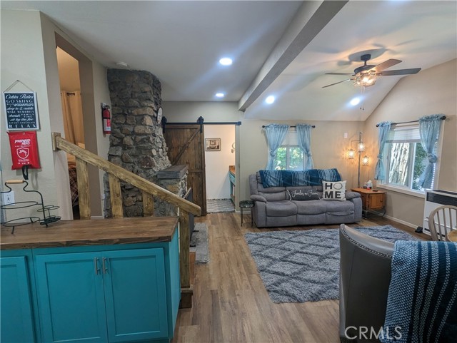 Detail Gallery Image 17 of 53 For 21920 Plunge Rd, Cedarpines Park,  CA 92322 - 2 Beds | 2 Baths