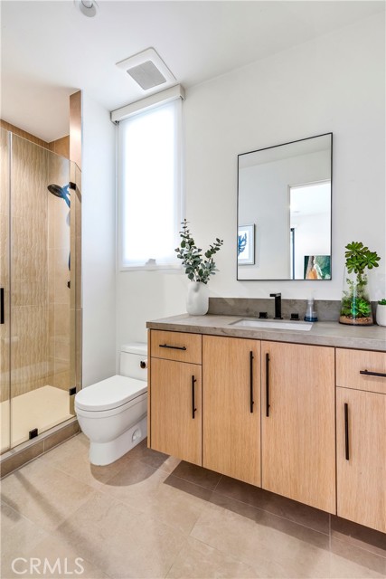 Detail Gallery Image 21 of 61 For 221 Heliotrope Ave, Corona Del Mar,  CA 92625 - 4 Beds | 5/1 Baths