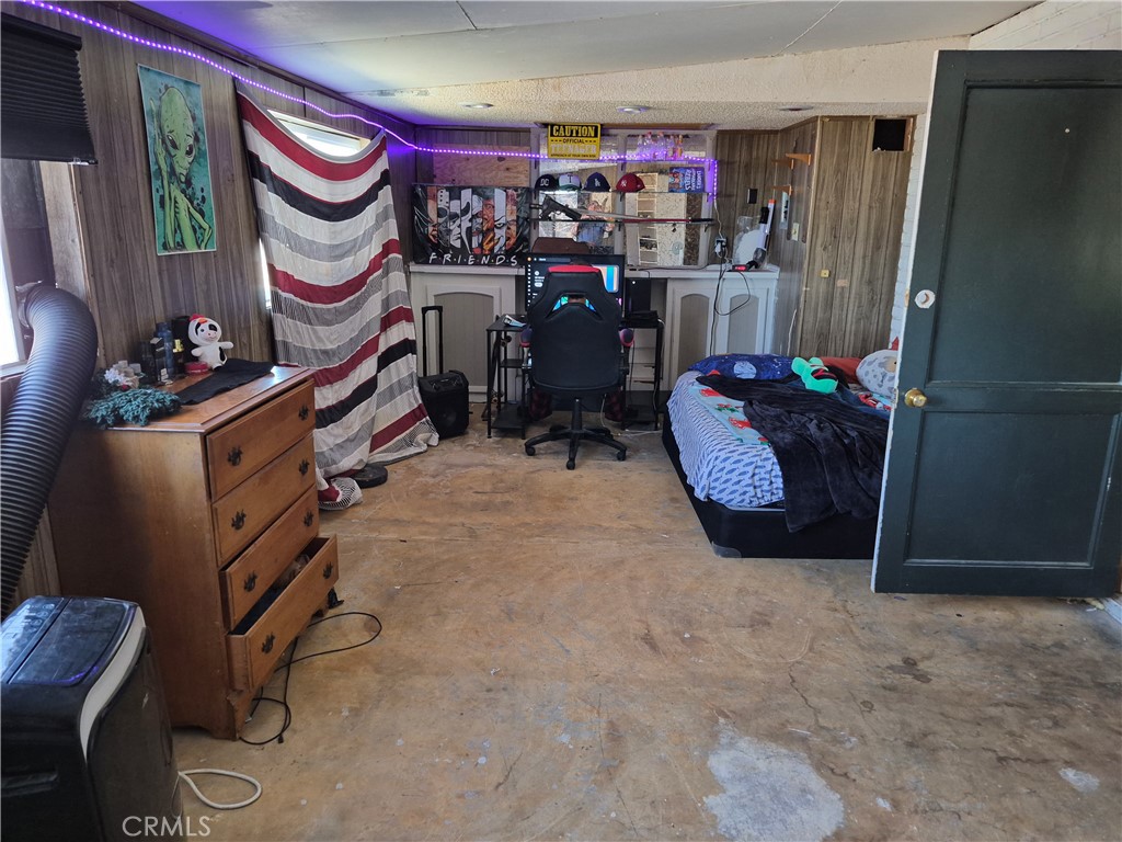 https://media.crmls.org/medias/38129c94-a749-42af-aa0d-1011303172f5.jpg?preset=X-Large