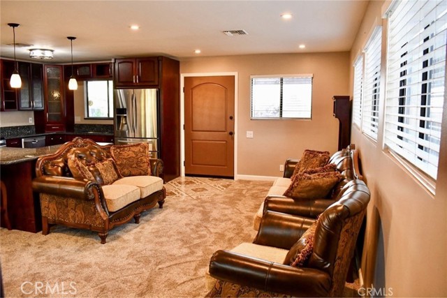 Detail Gallery Image 6 of 27 For 10831 Monte Vista, Phelan,  CA 92371 - 3 Beds | 2 Baths