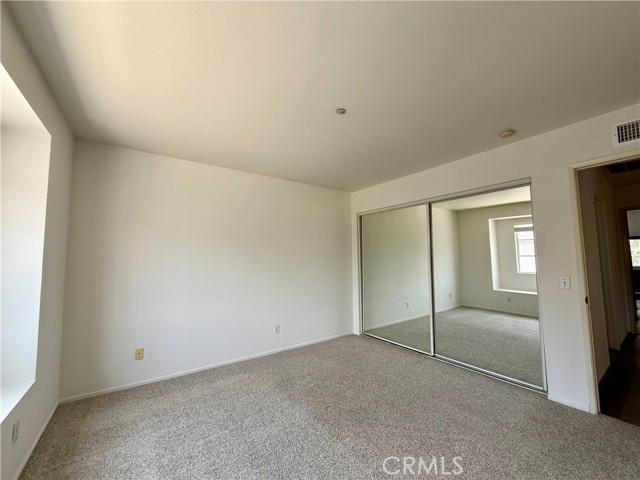 9213 Independence Way, North Hills CA: https://media.crmls.org/medias/3812cd18-e91f-4e91-ad28-c788f09d8d89.jpg