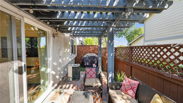 Detail Gallery Image 28 of 39 For 1761 Forum Way #D,  Corona,  CA 92881 - 3 Beds | 2/1 Baths