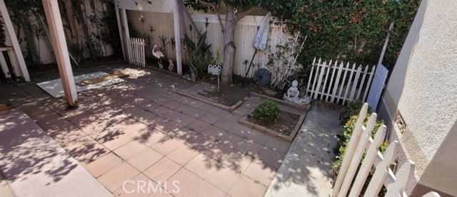 13006 Jefferson Avenue, Hawthorne CA: https://media.crmls.org/medias/3813bb3b-d4ff-42aa-b308-83260740a868.jpg
