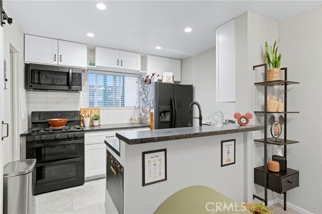 15225 Santa Gertrudes Avenue, La Mirada CA: https://media.crmls.org/medias/38140380-62d6-43cc-9459-ec1b463b2535.jpg
