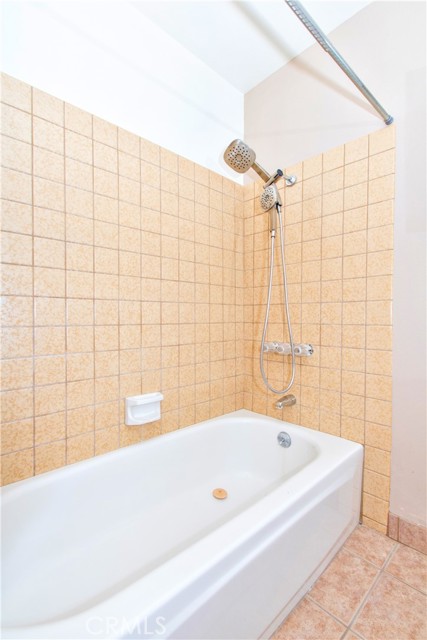 Image 11 of 32 For 64337 Doral Drive