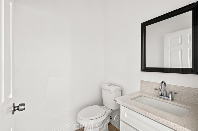 939 E 97th Street, Los Angeles CA: https://media.crmls.org/medias/38146db0-2906-4e60-ae38-2b27c0f2208a.jpg