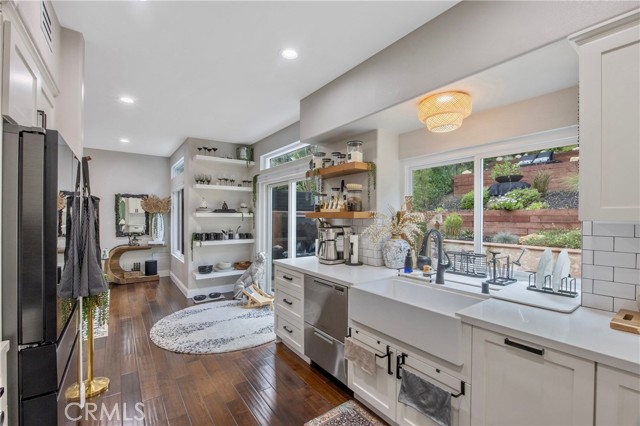 Detail Gallery Image 12 of 36 For 133 Concerto, Oak Park,  CA 91377 - 3 Beds | 3 Baths