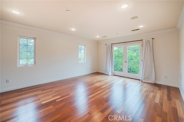 2913 Delaware Avenue, Santa Monica CA: https://media.crmls.org/medias/38150bc8-e213-4dee-b7b7-afb6f41df07b.jpg