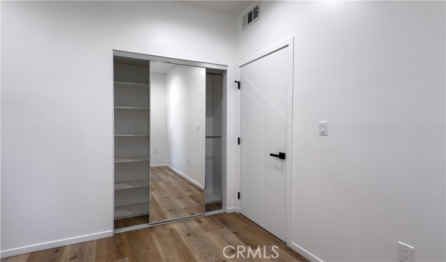 Detail Gallery Image 6 of 21 For 121 S Coronado, Los Angeles,  CA 90057 - 3 Beds | 2 Baths