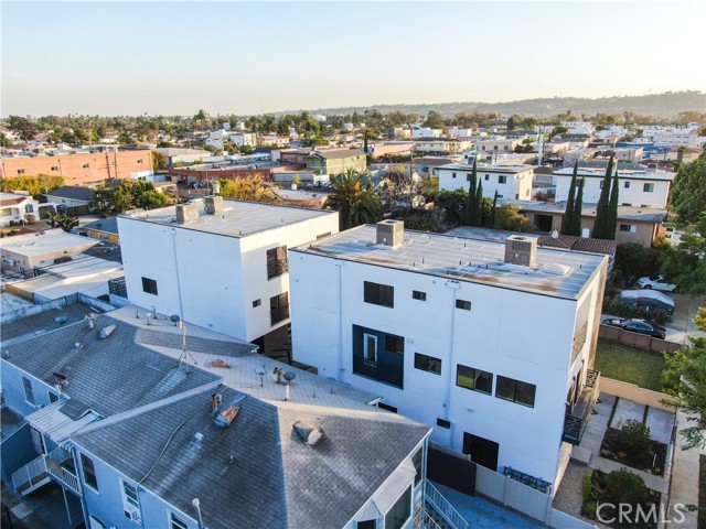 Detail Gallery Image 38 of 39 For 1816 2 S Hauser Bld, Los Angeles,  CA 90019 - 3 Beds | 3/1 Baths