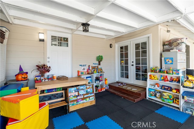 Detail Gallery Image 42 of 62 For 16040 Parthenia, North Hills,  CA 91343 - 2 Beds | 1/1 Baths