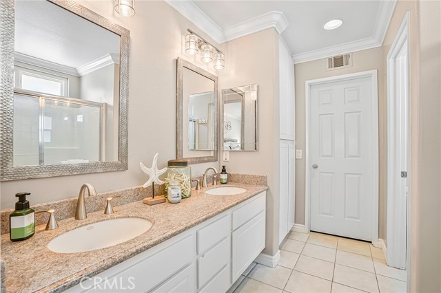 20 Wayfaire, Rancho Santa Margarita CA: https://media.crmls.org/medias/3816992f-3b2e-4831-a0f9-143fd7898d8f.jpg