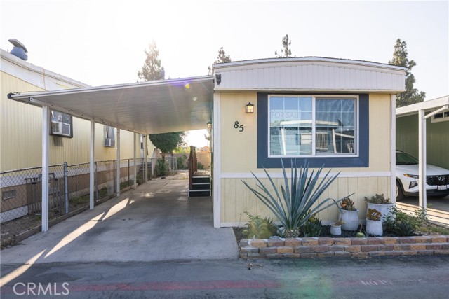 780 E 9th St, San Bernardino CA: https://media.crmls.org/medias/38169f86-a032-4f8d-bec9-b1a720a7ec7e.jpg