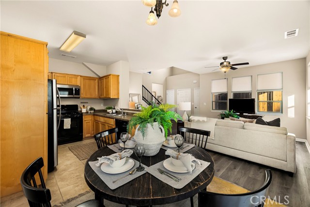 Detail Gallery Image 12 of 40 For 1972 Bluffs Drive, Oroville,  CA 95965 - 3 Beds | 2/1 Baths