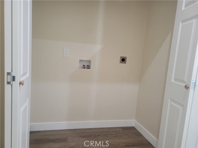 Detail Gallery Image 15 of 25 For 21753 Romar St, Chatsworth,  CA 91311 - 2 Beds | 2 Baths