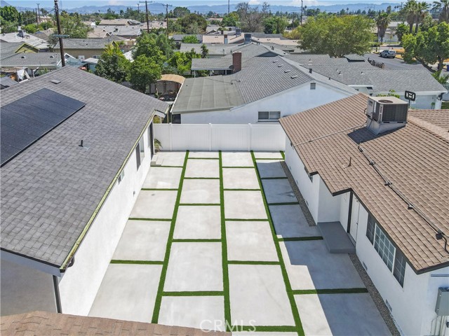 Detail Gallery Image 2 of 16 For 7660 Lemp Ave, North Hollywood,  CA 91605 - 3 Beds | 2 Baths