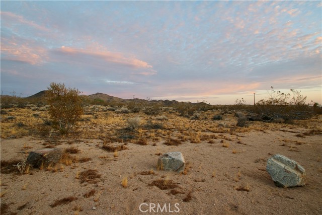 Detail Gallery Image 4 of 25 For 177 Cherokee Trl, Yucca Valley,  CA 92284 - 0 Beds | 0 Baths