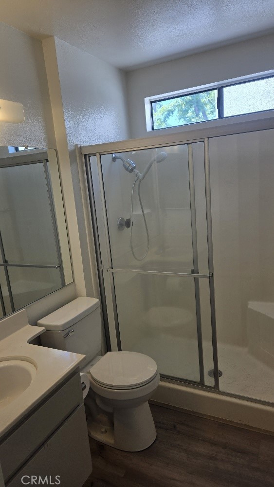 13104 Glen Court, Chino Hills CA: https://media.crmls.org/medias/381af49a-97c9-4ba1-b7c3-abd4383b051e.jpg