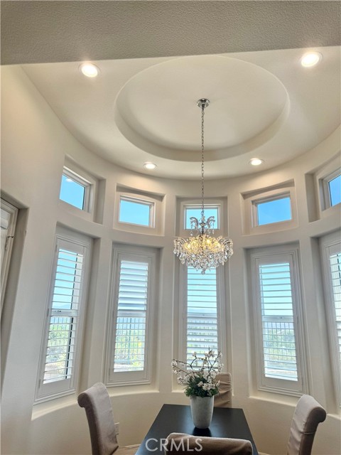 26480 Valley Oak Lane, Valencia CA: https://media.crmls.org/medias/381b2960-a87f-41a2-b55d-2b62c8c6a95c.jpg