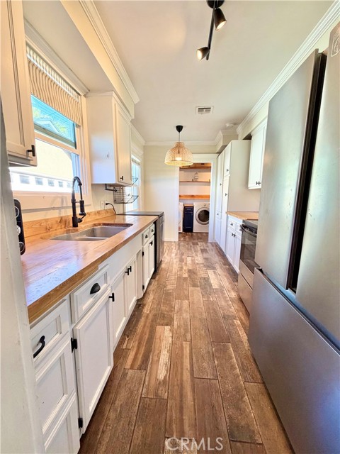 Detail Gallery Image 6 of 19 For 9713 Nadine St, Temple City,  CA 91780 - 4 Beds | 1/1 Baths