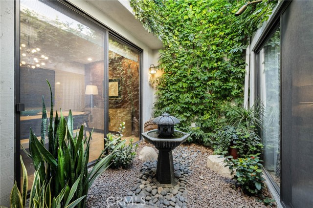 Detail Gallery Image 14 of 41 For 314 Appaloosa Way, Palm Desert,  CA 92211 - 2 Beds | 3/1 Baths