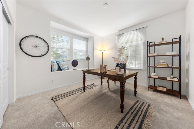 7733 Lupin Street, Chino CA: https://media.crmls.org/medias/381db2d5-58c2-4eb0-b658-9086b2bf588a.jpg
