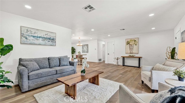 18701 Piper Place, Yorba Linda CA: https://media.crmls.org/medias/381f1e17-e745-40c1-ad26-7852e440a414.jpg