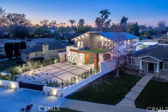 4 Bed Home for Sale in Studio City, California