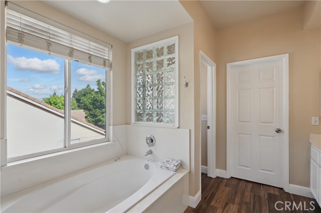 Detail Gallery Image 33 of 50 For 1958 Fall Brook Ct, Merced,  CA 95340 - 4 Beds | 3 Baths