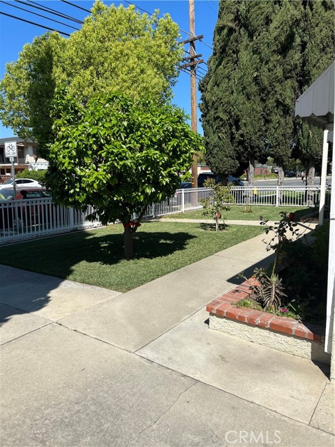 Detail Gallery Image 4 of 62 For 11508 Old River School Rd, Downey,  CA 90241 - 3 Beds | 2 Baths