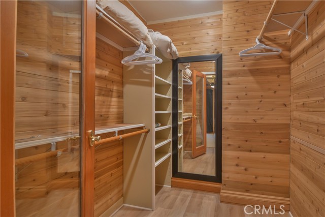 971 Grass Valley, Lake Arrowhead CA: https://media.crmls.org/medias/3820d7a0-b619-4dae-9360-26cd896dd369.jpg