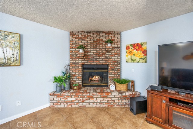 Detail Gallery Image 21 of 45 For 21460 Pine Ridge Ave, Apple Valley,  CA 92307 - 3 Beds | 2/1 Baths