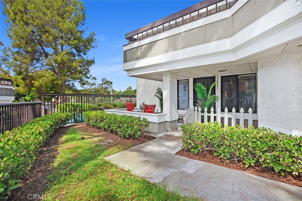 3820ef70 9351 442b 828b 20cf4ed6239b